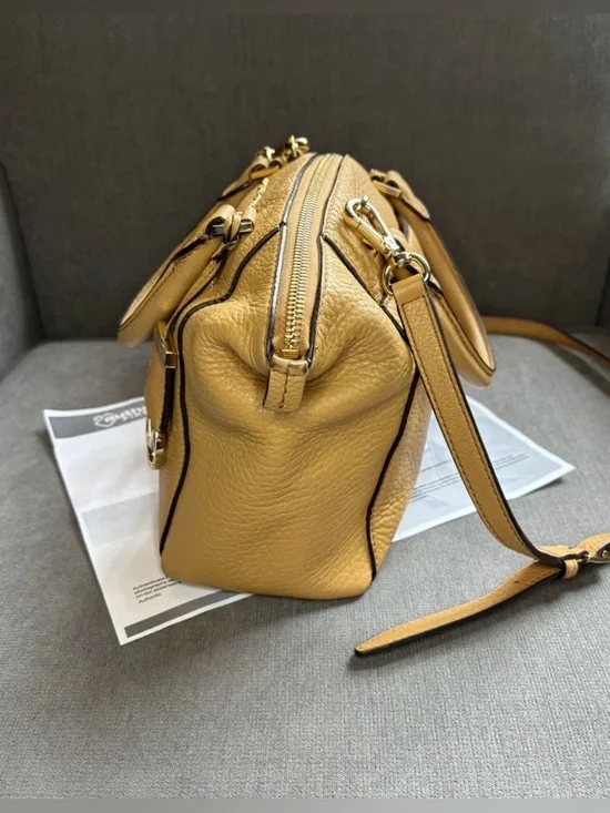Michael Kors Pebbled Leather Riley Satchel- Peanut Butter/Tan W/COA and GUC💜 - Picture 8 of 16